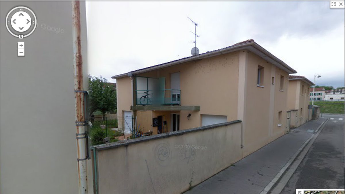 Här är huset vars balkong blivit utsuddad på Google street view.